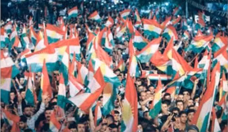 Người Kurd trong cuộc trưng cầu dân ý hôm 25-9. Ảnh Reuters