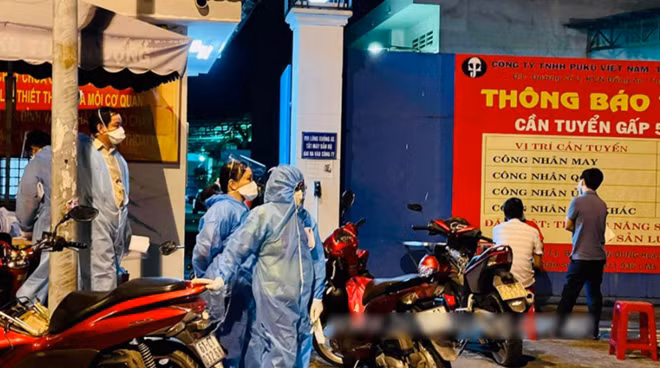 Công tác truy vết được thực hiện ngay khi nữ công nhân KCN Đồng An 1 có kết quả xét nghiệm dương tính COVID-19.
