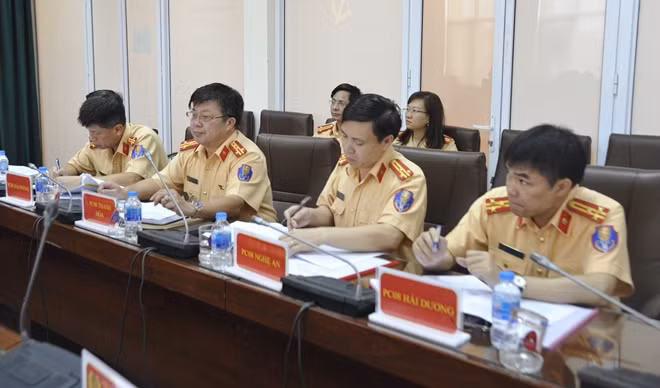 Đại diện CSGT các địa phương dự cuộc họp