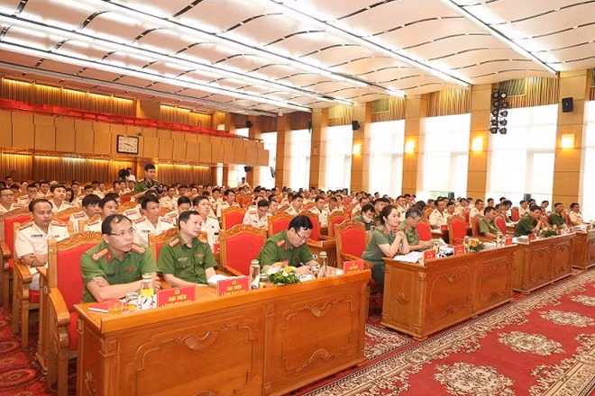 Các đại biểu dự Đại hội