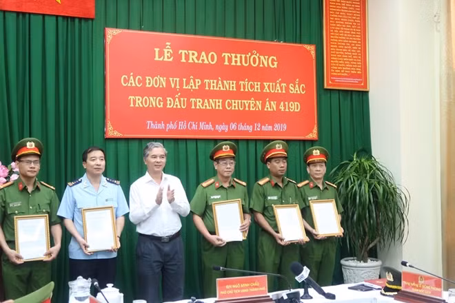Hình ảnh trong buổi trao thưởng