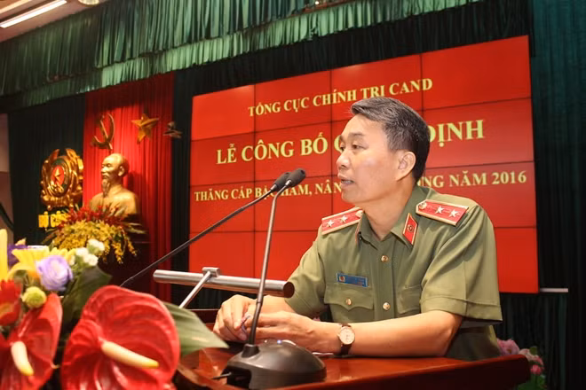 Trung tướng Trần Bá Thiều, Tổng cục trưởng Tổng cục Chính trị CAND phát biểu tại buổi lễ