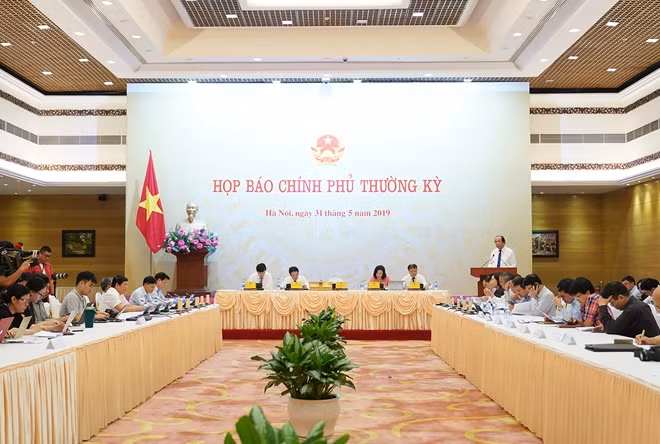 Toàn cảnh buổi họp báo