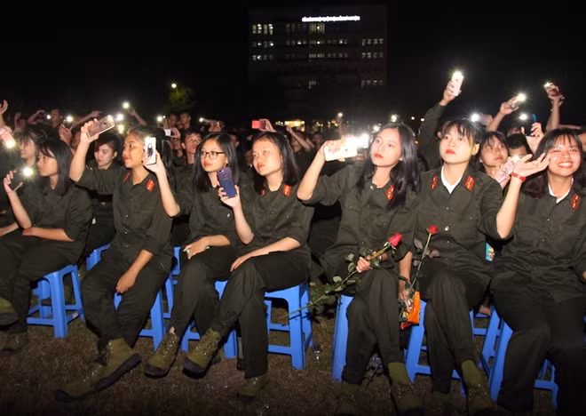 123 nữ học viên phấn khởi tham dự chương trình