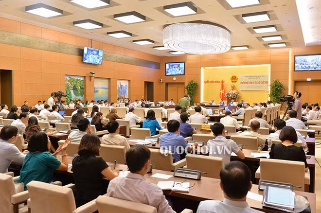 Toàn cảnh hội trường