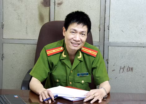 Thiếu tá Phan Mạnh Hùng. Thiếu tá Phan Mạnh Hùng.