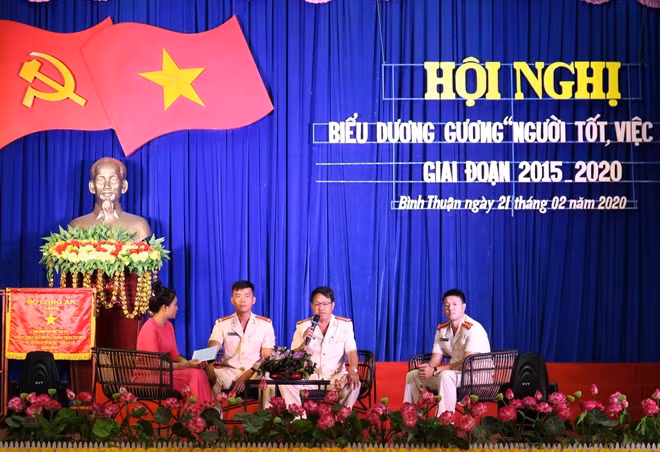 Giao lưu tọa đàm với tập thể, cá nhân có cách làm hay, việc làm tốt hiệu quả trong phong trào thi đua “Vì An ninh Tổ quốc” 2015-2020.