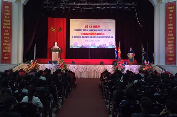Lễ kỷ niệm 55 năm ngày thiết lập quan hệ ngoại giao Việt Nam – Cuba diễn ra tại Hà Nội sáng 30-11.