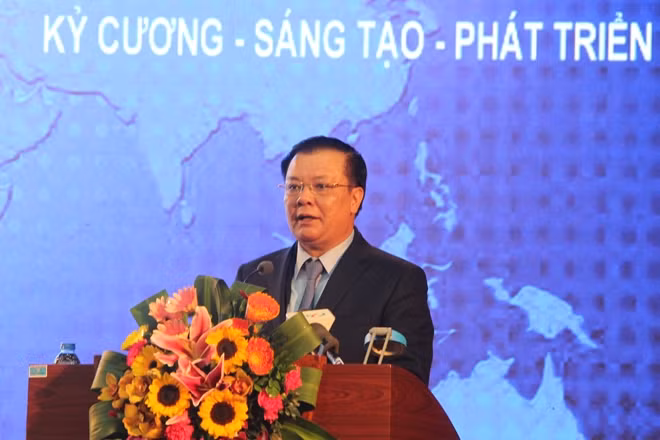 Bộ trưởng Bộ Tài chính Đinh Tiến Dũng nhấn mạnh, “năm 2018, ngành Hải quan cần thực hiện tốt nhiệm vụ thu NSNN được giao, phấn đấu hoàn thành vượt tối thiểu 3 đến 5% dự toán đề ra”.