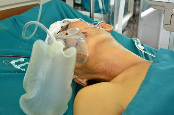 Các nạn nhân trọng vụ truy sát đang được điều trị tại Bệnh viện. Các nạn nhân trọng vụ truy sát đang được điều trị tại Bệnh viện.