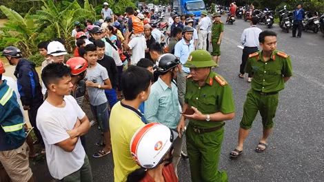 Di dời người dân đến nơi an toàn, đảm bảo tài sản cho người dân và ANTT trên địa bàn.