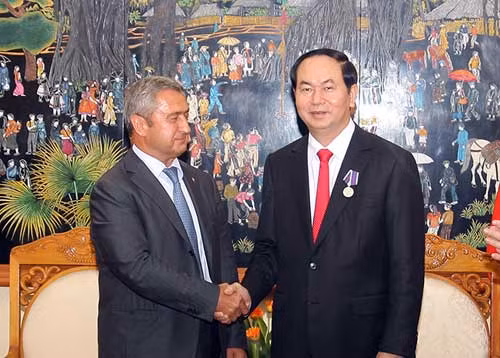 Bộ trưởng Trần Đại Quang; Thượng tướng, Phó Giám đốc Cơ quan An ninh Liên bang Nga Fetisov Andrey tại buổi tiếp.
