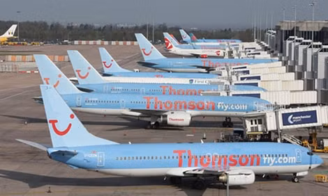 Máy bay của hãng Thomson. Ảnh: AP.Máy bay của hãng Thomson. Ảnh: AP.