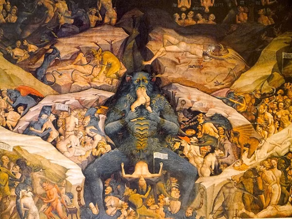Bên trong nhà thờ có một bức bích họa lớn do họa sĩ Giovanni da Modena vẽ vào thế kỷ 15. Bức tranh mô tả nhà tiên tri Mohammed bị tra tấn ở địa ngục và bị một con quỷ nuốt chửng.