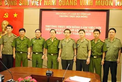 Các đại biểu tham dư buổi làm việc.