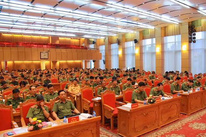 Đông đảo các đại biểu tham dự Hội nghị