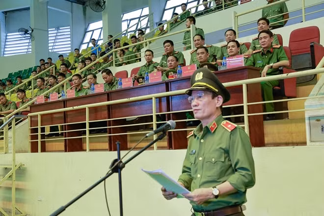 Lãnh đạo Học viện ANND, đơn vị đăng cai phát biểu tại lễ khai mạc