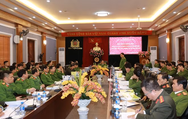 Các đại biểu thảo luận tại Hội thảo