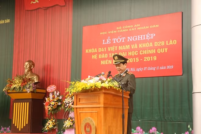 Thứ trưởng Nguyễn Văn Sơn phát biểu tại buổi lễ