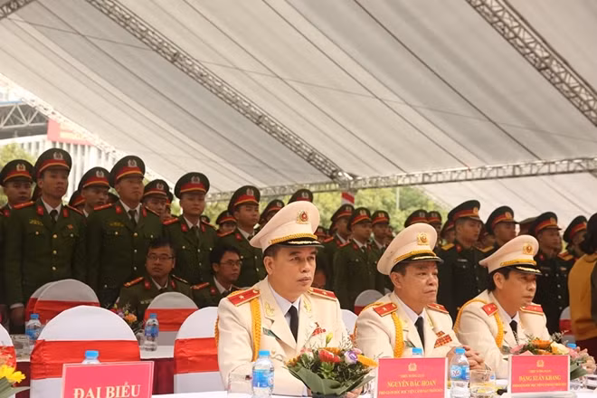 Lãnh đạo Học viện CSND và các đại biểu tham dự buổi lễ