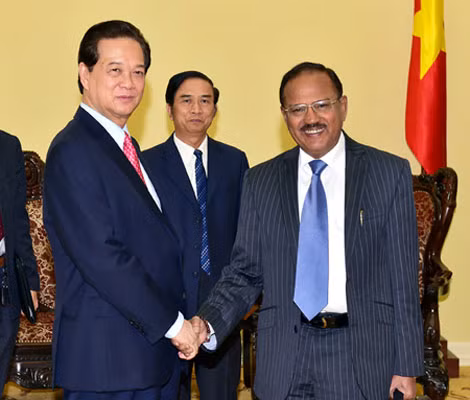 Thủ tướng Nguyễn Tấn Dũng đề nghị: “Với sự tin cậy đặc biệt, Việt Nam mong muốn hợp tác với Ấn Độ trên tất cả các lĩnh vực, nhất là lĩnh vực quốc phòng, an ninh”. Ảnh: VGP.