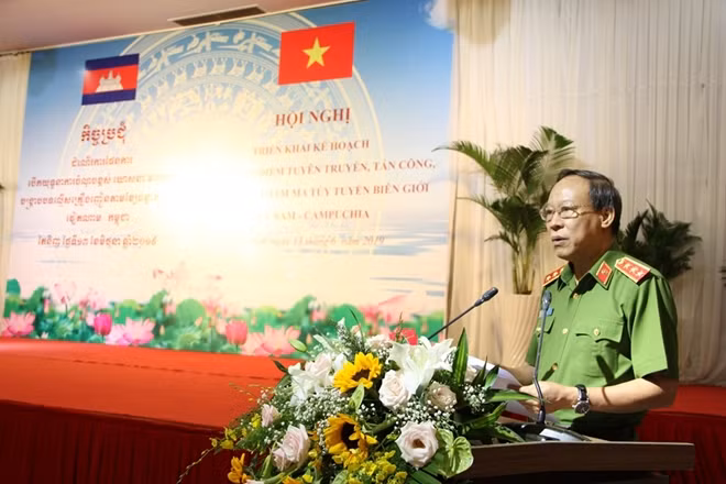 Thượng tướng Lê Quý Vương phát biểu tại Hội nghị