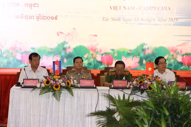 Các đại biểu tham dự Hội nghị