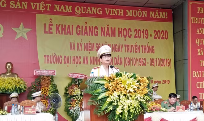 Thiếu tướng Đặng Văn Đoài phát biểu tại buổi lễ