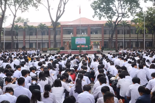 Hơn 5000 học sinh tham gia chương trình