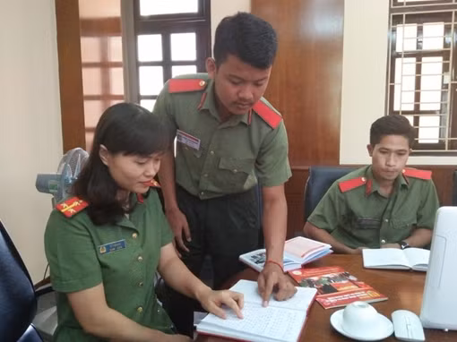 Trường Cao đẳng ANND I với nhiều hoạt động vui xuân cho học viên Campuchia ảnh 5