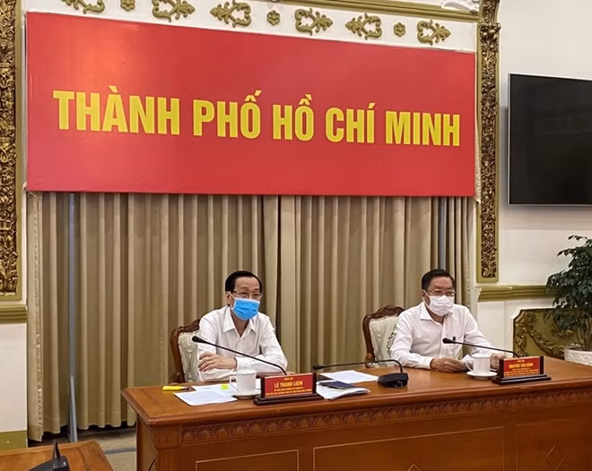 Lãnh đạo TP Hồ Chí Minh chỉ đạo khai báo y tế để giám sát đối với những người từ Đà Nẵng vào TP Hồ Chí Minh từ ngày 7/9