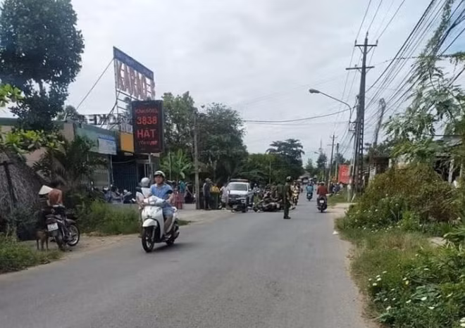 Công an đến hiện trường vụ việc