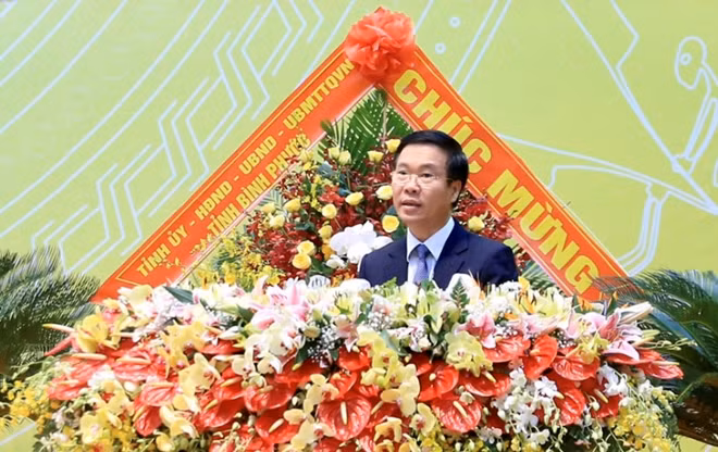 Đồng chí Võ Văn Thưởng phát biểu chỉ đạo Đại hội.