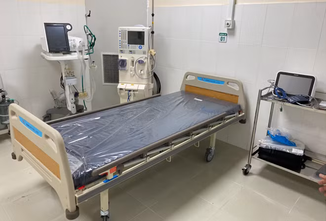 Buồng chạy thận áp lực âm tại Cơ sở 1 của BV điều trị COVID-19