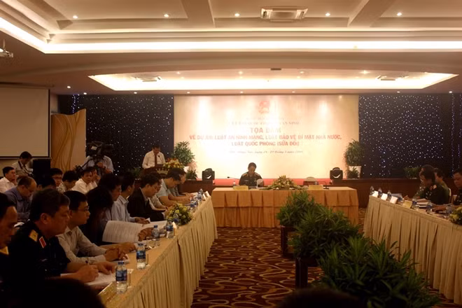 Cuộc tọa đàm buổi sáng ngày 28-3 lấy ý kiến về dự thảo Luật An ninh mạng.