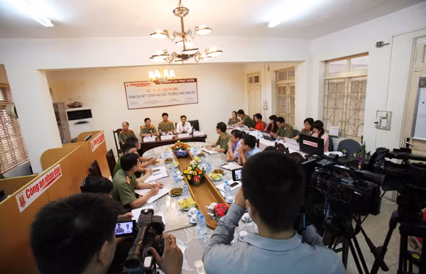 Quang cảnh buổi Giao lưu trực tuyến.