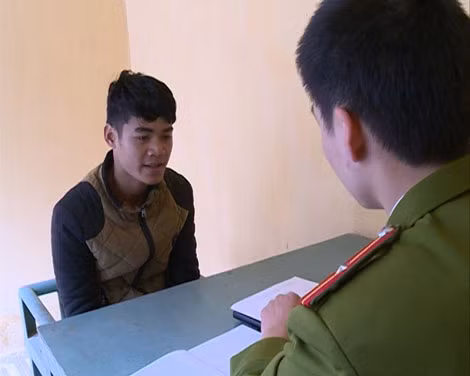 Cơ quan Công an lấy lời khai của Nguyễn Khắc Lâm.