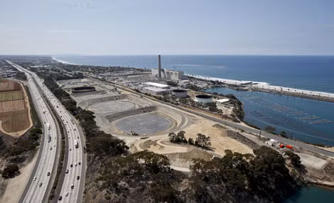 Nhà máy khử muối Carlsbad ở San Diego, bang California.