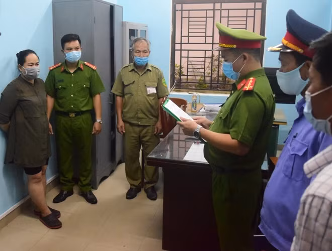 Các đối tượng trong đường dây đánh bạc qua mạng lần lượt bị Công an tỉnh Thừa Thiên Huế bắt giữ.
