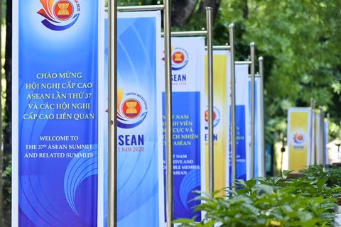 Hội nghị cấp cao ASEAN 37 và các hội nghị cấp cao liên quan diễn ra từ 12 đến 15 tháng 11.