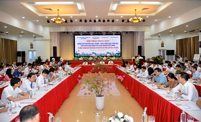 Hội thảo với sự tham dự của hơn 100 đại diện các Bộ, ngành ở Trung ương, các cơ quan ban ngành của tỉnh Nghệ An, các nhà nghiên cứu, học giả, các cơ quan báo chí của Trung ương và của tỉnh Nghệ An, đại diện gia đình đồng chí Nguyễn Duy Trinh. Ảnh: MOFA