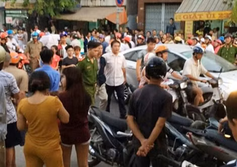 Hiện trường vụ nổ súng của Sơn “bắc” khiến khu dân cư náo loạn.