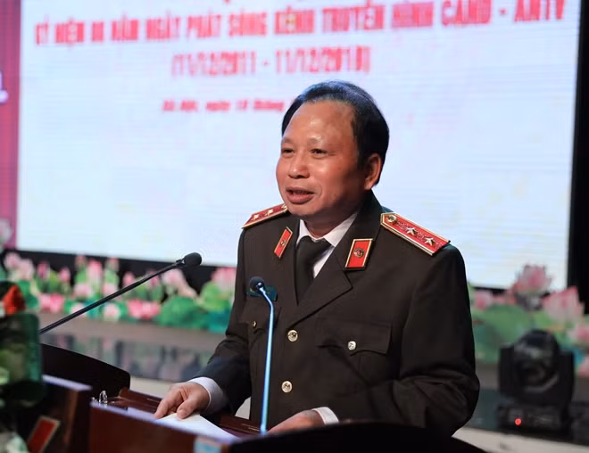 Trung tướng Mai Văn Hà phát biểu tại buổi gặp mặt