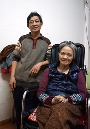 Ông Thọ và bà Quyên.