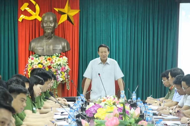 Thứ trưởng Lê Quý Vương chỉ đạo công tác điều tra phá án