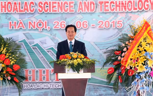 Thủ tướng phát biểu tại lễ khởi công. Thủ tướng phát biểu tại lễ khởi công.