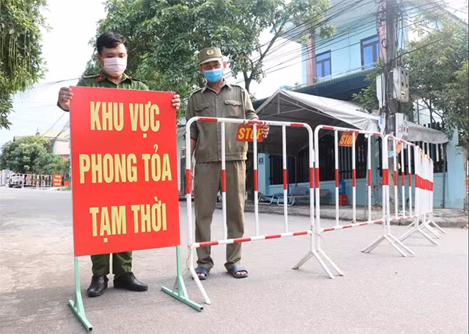 Đường vào khu vực phường 3, Đông Hà bị phong tỏa phòng, chống dịch COVID-19.