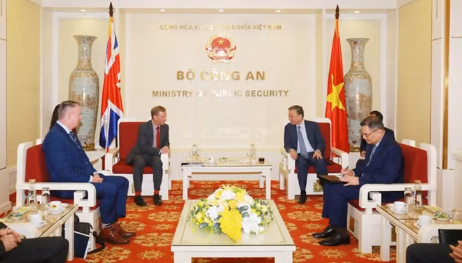 Toàn cảnh buổi tiếp.