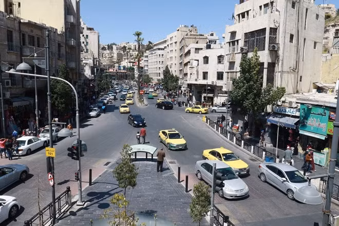 Thủ đô Amman một ngày sau khi âm mưu đảo chính bị phát hiện và công bố.