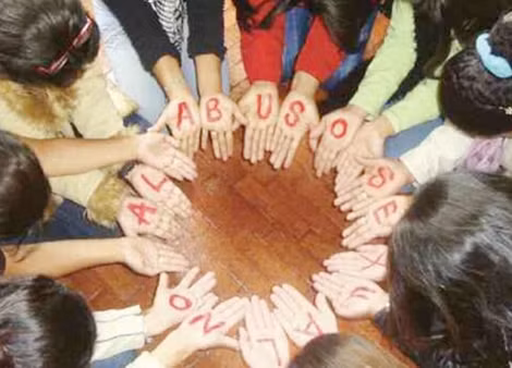 Nhiều phụ nữ bị cưỡng hiếp đã tạo ra chứng cứ cho Tổ Chức Ân xá quốc tế.